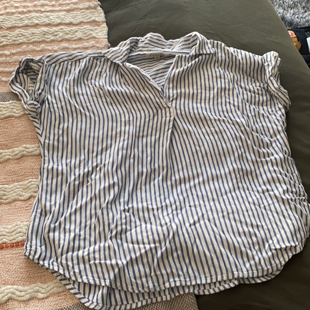 White and blue striped Harper T—shirt